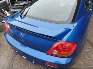 Gebruikte Achterspoiler Hyundai Coupe 2.0i 16V CVVT Prijs € 150,00 Margeregeling aangeboden door N Kossen Autorecycling BV
