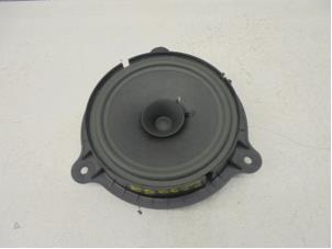 Używane Glosnik Nissan Leaf (ZE0) Cena na żądanie oferowane przez N Kossen Autorecycling BV