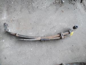 Gebruikte Bladveer achter Kia Pregio (TB) 2.5 TCi Prijs op aanvraag aangeboden door N Kossen Autorecycling BV