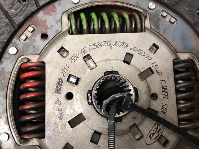 Zestaw sprzegla (kompletny) z Ford Transit Connect 1.8 TDdi LWB Euro 4 2011