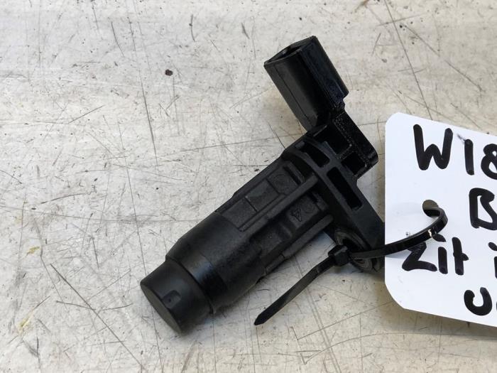 TDC-sensor från en Renault Kadjar (RFEH) 1.2 Energy TCE 130 2015