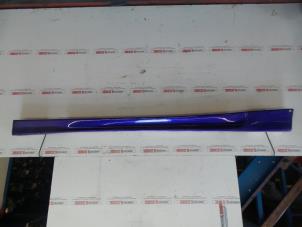 Begagnade Sidokjol, vänster Opel Calibra 2.5 V6 24V Pris på förfrågan erbjuds av N Kossen Autorecycling BV