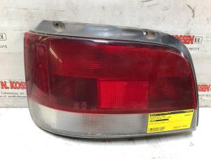 Gebruikte Achterlicht links Suzuki Baleno (GA/GB) 1.6 16V Prijs op aanvraag aangeboden door N Kossen Autorecycling BV