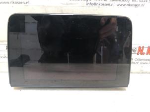 Używane Wyswietlacz jednostki multimedialnej Ford Focus 4 Wagon 1.0 EcoBoost 12V Hybrid 125 Cena na żądanie oferowane przez N Kossen Autorecycling BV