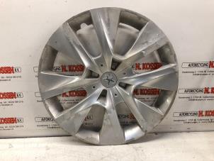 Begagnade Hjulskydd (reserv) Peugeot 208 I (CA/CC/CK/CL) 1.0 Vti 12V PureTech Pris på förfrågan erbjuds av N Kossen Autorecycling BV