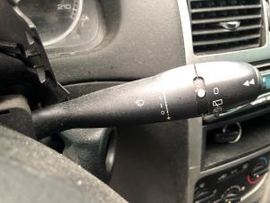 Begagnade Spak, rattstång Peugeot 307 (3A/C/D) 1.4 Pris på förfrågan erbjuds av N Kossen Autorecycling BV