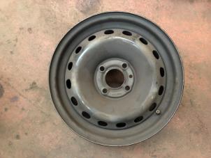 Begagnade Hjul Renault Twingo II (CN) 1.5 dCi 75 FAP Pris på förfrågan erbjuds av N Kossen Autorecycling BV