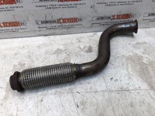 Gebruikte Uitlaat Tussenpijp Opel Vivaro Prijs op aanvraag aangeboden door N Kossen Autorecycling BV