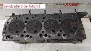 Używane Glowica cylindra Hyundai H200 Cena na żądanie oferowane przez N Kossen Autorecycling BV