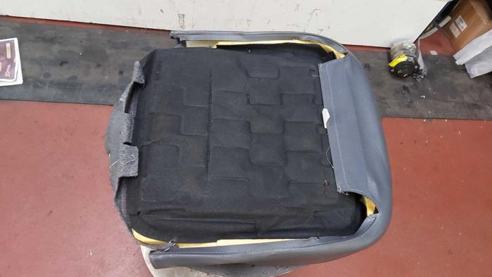 Sätesklädsel, vänster från en Citroen Berlingo 2004