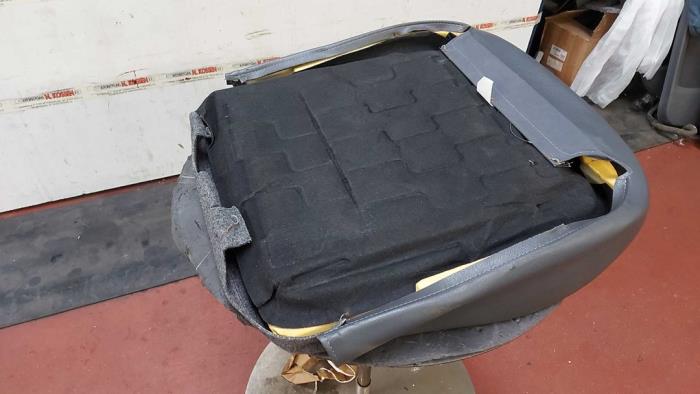 Sätesklädsel, vänster från en Citroen Berlingo 2004