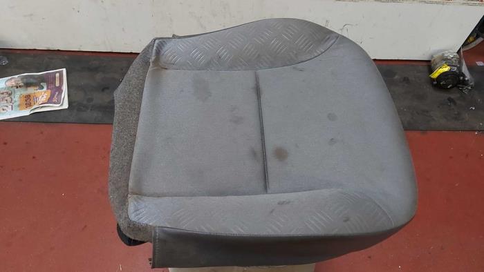 Sätesklädsel, vänster från en Citroen Berlingo 2004