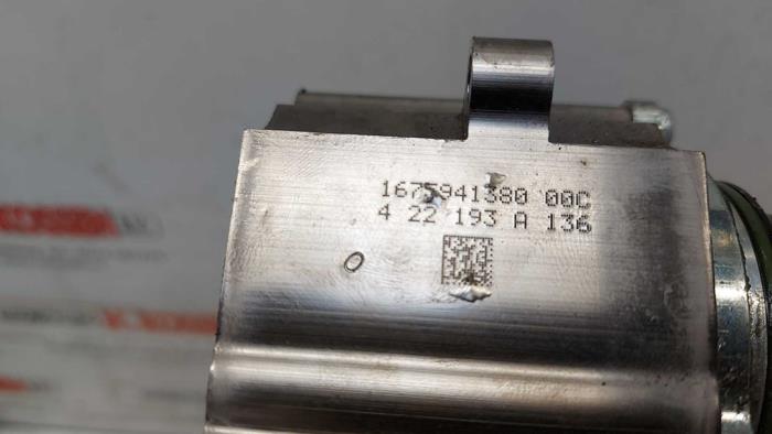 Högtryckspump från en MINI Mini (R56) 1.6 16V Cooper S 2012