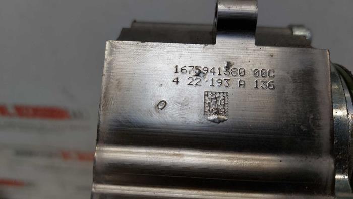 Högtryckspump från en MINI Mini (R56) 1.6 16V Cooper S 2012