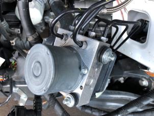 Używane Pompa ABS Iveco New Daily VI Cena na żądanie oferowane przez N Kossen Autorecycling BV