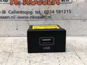 Gebruikte USB module Hyundai Ioniq EV 38 kWh Prijs op aanvraag aangeboden door N Kossen Autorecycling BV