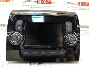 Begagnade Radio Peugeot Boxer (U9) 2.2 Blue HDi 140 Pris på förfrågan erbjuds av N Kossen Autorecycling BV