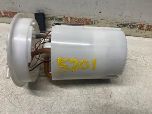 Begagnade Bensinpump Alfa Romeo 159 Sportwagon (939BX) 2.2 JTS 16V Pris på förfrågan erbjuds av N Kossen Autorecycling BV