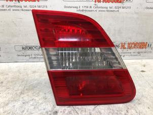 Begagnade Baklyktsglas, vänster Mercedes B (W245) 2.0 B-200 16V Turbo Pris på förfrågan erbjuds av N Kossen Autorecycling BV