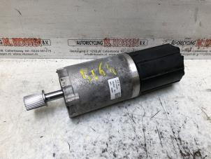 Begagnade Elservostyrningsenhet Iveco New Daily VI Pris på förfrågan erbjuds av N Kossen Autorecycling BV