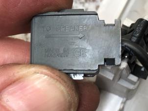 Begagnade Mikrofon Ford Focus 4 Wagon 1.0 EcoBoost 12V Hybrid 125 Pris på förfrågan erbjuds av N Kossen Autorecycling BV