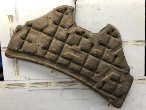 Gebruikte Motorkap Bekleding Ford Fiesta 6 (JA8) 1.0 SCI 12V 80 Prijs op aanvraag aangeboden door N Kossen Autorecycling BV