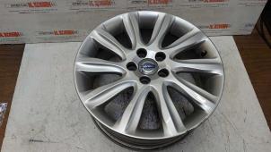 Begagnade Hjul Volvo V60 Pris på förfrågan erbjuds av N Kossen Autorecycling BV