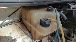 Gebruikte Expansievat Iveco New Daily I/II 49.12 V Prijs op aanvraag aangeboden door N Kossen Autorecycling BV