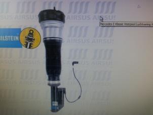 Nowe Amortyzator lewy przód Mercedes E-Klasse Cena € 1.058,75 Z VAT oferowane przez N Kossen Autorecycling BV