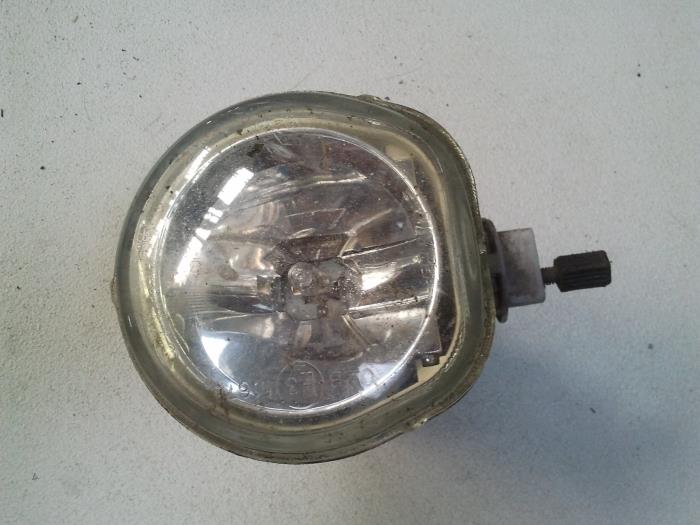 Mistlamp rechts-voor van een Fiat Multipla (186) 1.6 16V 100 SX,ELX 2000