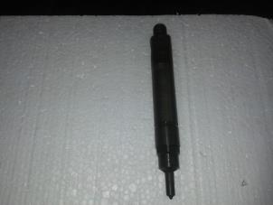 Używane Wtryskiwacz (Diesel) Renault Messenger Cena na żądanie oferowane przez N Kossen Autorecycling BV