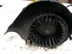 Begagnade Avgaspump Opel Calibra Pris på förfrågan erbjuds av N Kossen Autorecycling BV