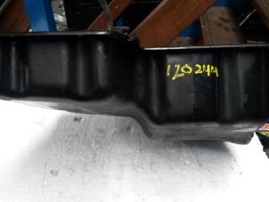 Begagnade Oljetråg Ford Transit 2.4 TDdi 16V 300L Pris på förfrågan erbjuds av N Kossen Autorecycling BV