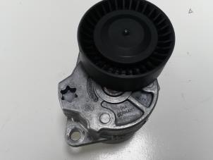 Begagnade Drivremspännare Volvo S60 I (RS/HV) 2.4 20V 170 Pris på förfrågan erbjuds av N Kossen Autorecycling BV