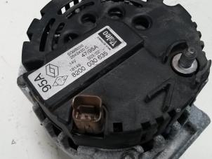 Gebruikte Dynamo Renault Scénic I (JA) 1.8 16V Prijs op aanvraag aangeboden door N Kossen Autorecycling BV