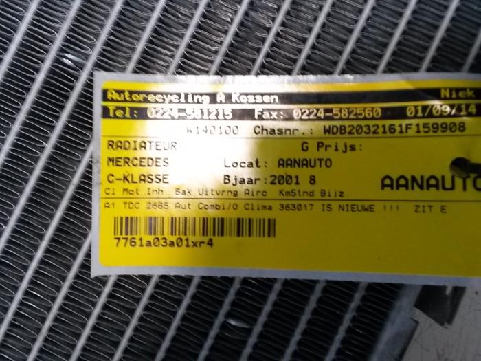 Kylare från en Mercedes-Benz C Combi (S203) 2.7 C-270 CDI 20V 2001