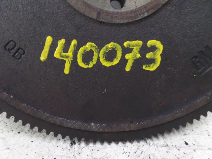 Svänghjul från en Opel Agila (A) 1.2 16V 2001