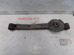 Begagnade Bakre gaffelben, vänster Daihatsu Terios (J2) 1.5 16V DVVT 4x2 Euro 4 Pris på förfrågan erbjuds av N Kossen Autorecycling BV