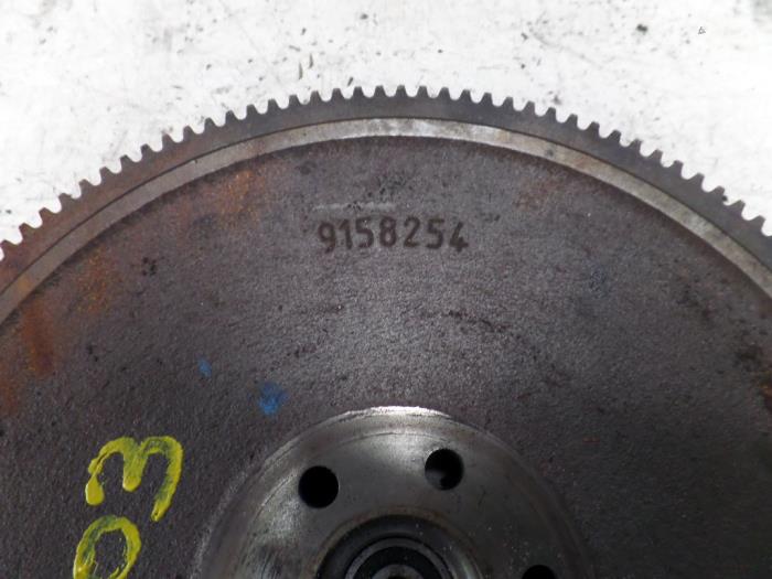 Svänghjul från en Opel Agila (A) 1.2 16V 2002