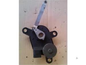 Begagnade Vortexventilmotor Jeep Grand Cherokee (WG/WJ) 2.7 CRD 20V Pris på förfrågan erbjuds av N Kossen Autorecycling BV