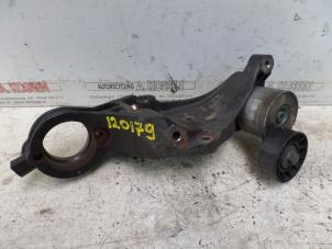 Begagnade Övre fäste, generator Fiat Ducato (250) 3.0 D 160 Multijet Power Pris på förfrågan erbjuds av N Kossen Autorecycling BV