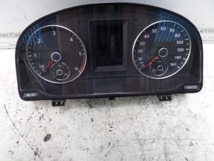 Używane Tablica rozdzielcza Volkswagen Caddy III (2KA,2KH,2CA,2CH) 1.6 TDI 16V Cena na żądanie oferowane przez N Kossen Autorecycling BV