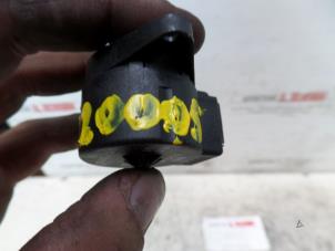 Gebruikte Motor Koplamp BMW 3 serie (E46/2) 320 Ci 24V Prijs op aanvraag aangeboden door N Kossen Autorecycling BV