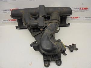 Begagnade Insugsrör Landrover Freelander II 3.2 l6 24V Pris på förfrågan erbjuds av N Kossen Autorecycling BV