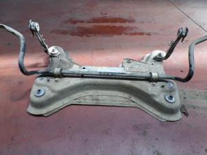 Gebruikte Subframe Opel Vivaro 2.5 CDTI 16V Prijs op aanvraag aangeboden door N Kossen Autorecycling BV