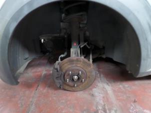 Begagnade Drivaxel, vänster fram Ford Transit Connect Pris på förfrågan erbjuds av N Kossen Autorecycling BV