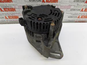 Begagnade Dynamo Volkswagen Polo III (6N1) 1.4i 60 Pris på förfrågan erbjuds av N Kossen Autorecycling BV