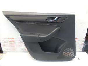 Gebruikte Portierbekleding 4Deurs links-achter Skoda Rapid Prijs op aanvraag aangeboden door N Kossen Autorecycling BV