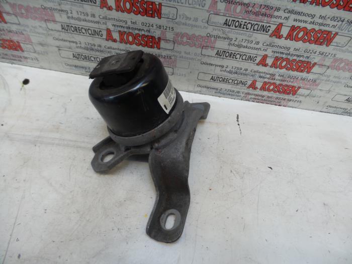 Motorfäste från en Volvo XC60 I (DZ) 3.2 24V AWD 2012