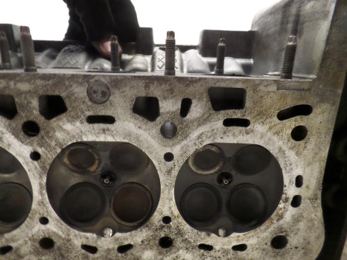 Topplock från en Opel Vectra 2005